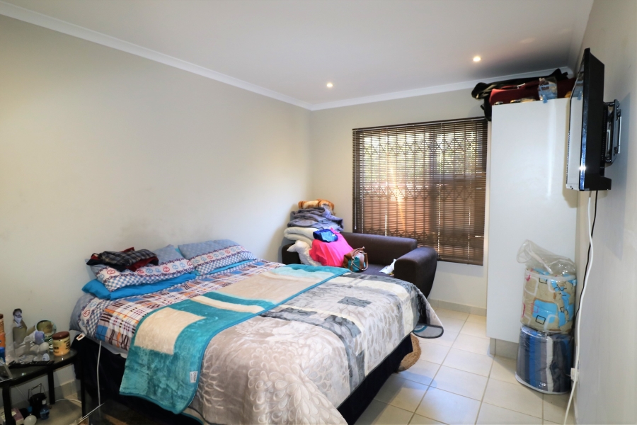 3 Bedroom Property for Sale in Sunnyridge Eastern Cape